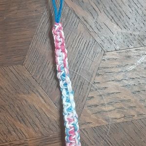 Multiple colors friendship bracelet